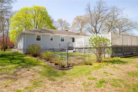 Exterior - 4 Branberry Dr, Westerly, RI 02891 photo 3 of 5