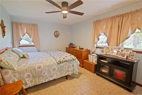 Bedroom - 4 Branberry Dr, Westerly, RI 02891 photo 1 of 3