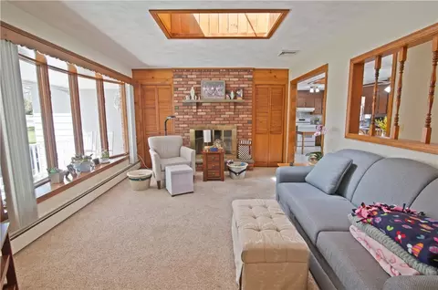 Living - 4 Branberry Dr, Westerly, RI 02891 photo 1 of 2