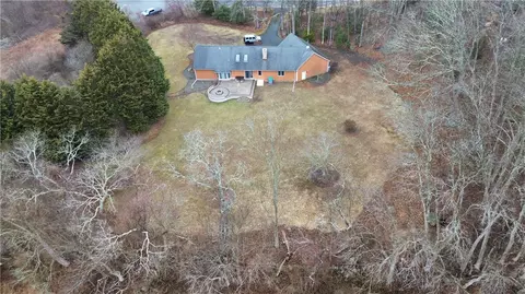85 Morning Dove Dr, Tiverton, RI 02878