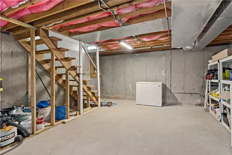 14 Meadowview Ter, Westerly, RI 02891 photo 31