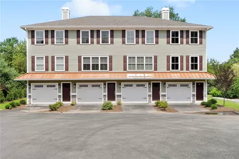 95 Farnum Pike #9, Smithfield, RI 02917