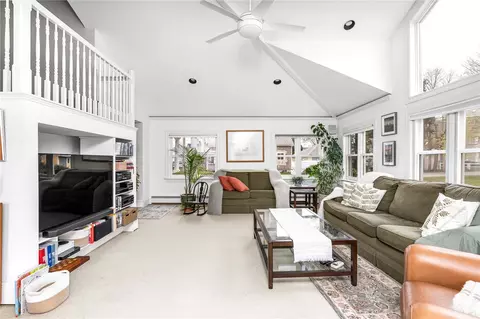 Living - 35 Touisset Rd, Warren, RI 02885 photo 4 of 4