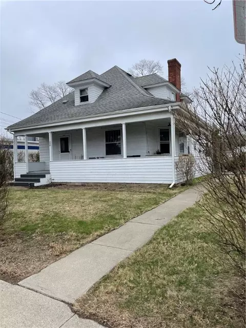 258 Pawtucket Ave, Rumford, RI 02916