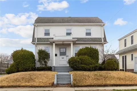 40 Ausdale Rd, Cranston, RI 02910