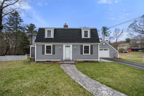 318 Centennial St, Pascoag, RI 02859