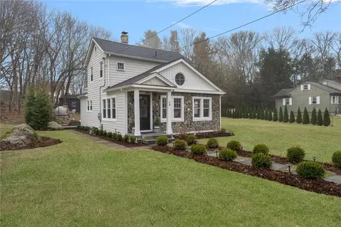 15 Old Post Rd, Westerly, RI 02891