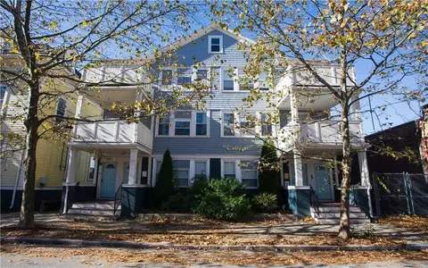 186 Camp St #5, Providence, RI 02906