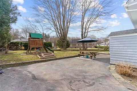 8 Penston Ave, Westerly, RI 02891 photo 11