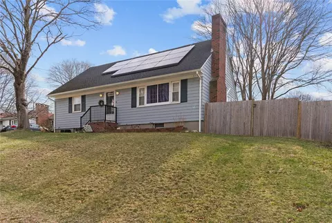 8 Penston Ave, Westerly, RI 02891 photo 5