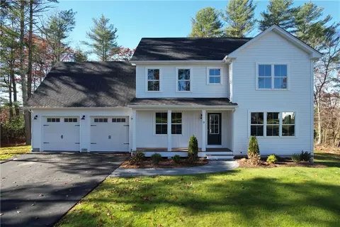 9 Carolina Nooseneck Rd, Richmond, RI 02898