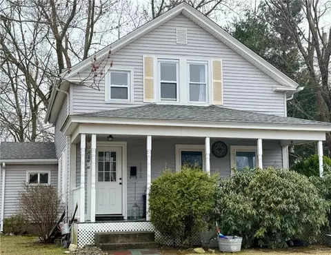 48 Natick Ave, Warwick, RI 02886