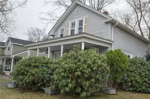 48 Natick Ave, Warwick, RI 02886 photo 3