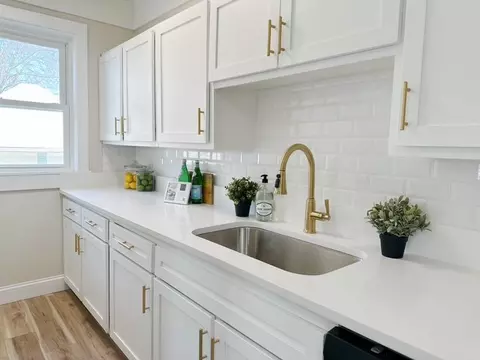 Kitchen - 31 Fairlawn Ave, Woonsocket, RI 02895 photo 1 of 7
