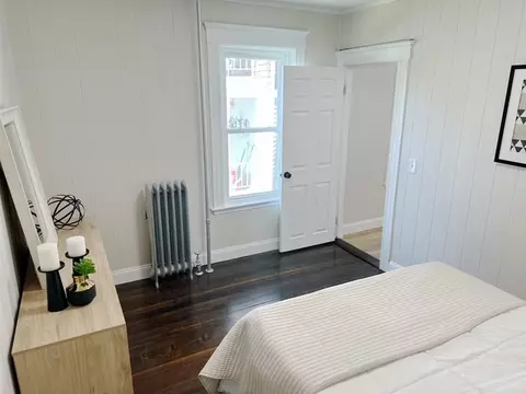 Bedroom - 31 Fairlawn Ave, Woonsocket, RI 02895 photo 2 of 6
