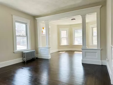 Living - 31 Fairlawn Ave, Woonsocket, RI 02895 photo 3 of 5