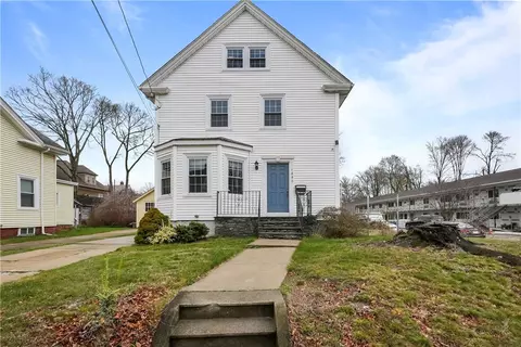 1880 Broad St, Cranston, RI 02905