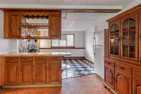 Kitchen - 10 Stuart St, Warren, RI 02885 photo 4 of 4