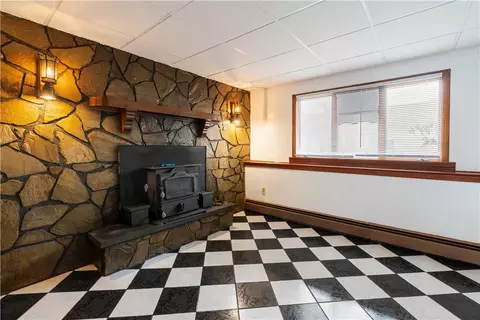 Living - 10 Stuart St, Warren, RI 02885 photo 3 of 3