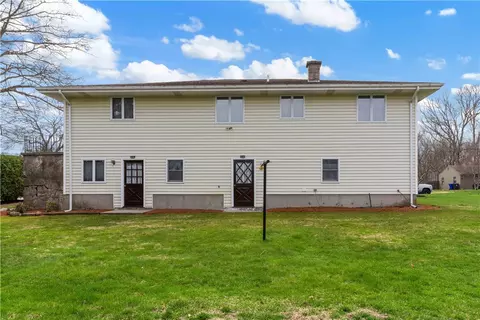 Exterior - 10 Stuart St, Warren, RI 02885 photo 3 of 4