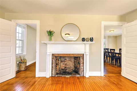 Entry Way - 92 Water St, Warren, RI 02885 photo 2 of 5