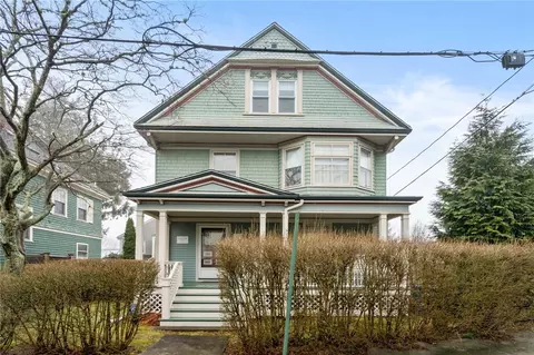 11 Hope St, Newport, RI 02840