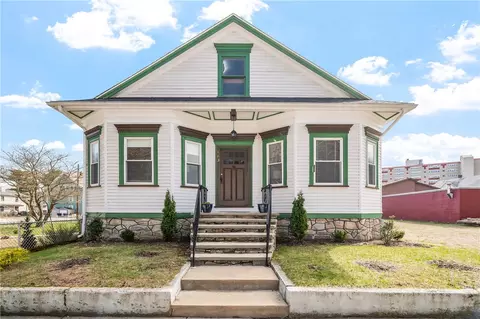 113 Hazel St, Woonsocket, RI 02895