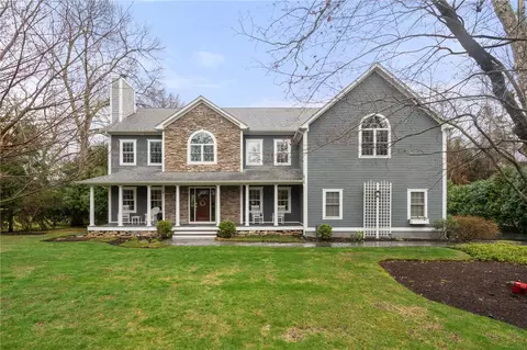 40 Cassandra Ln, North Kingstown, RI 02852