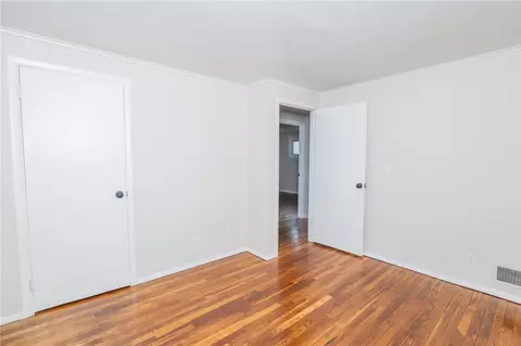 Bedroom - 114 Covington Dr, Warwick, RI 02886 photo 1 of 7