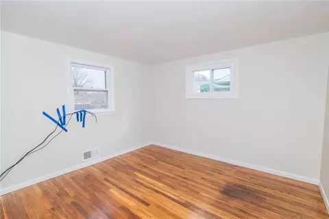 Bedroom - 114 Covington Dr, Warwick, RI 02886 photo 4 of 7