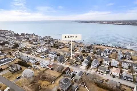 43 Crest St, Middletown, RI 02842 photo 1