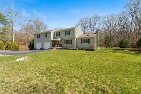 87 Old Coach Rd, Charlestown, RI 02813