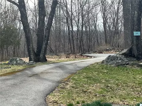 30 Park View Trl, Cumberland, RI 02864