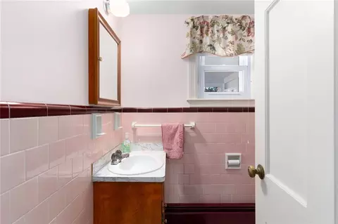 865 Main Ave, Warwick, RI 02886 photo 29