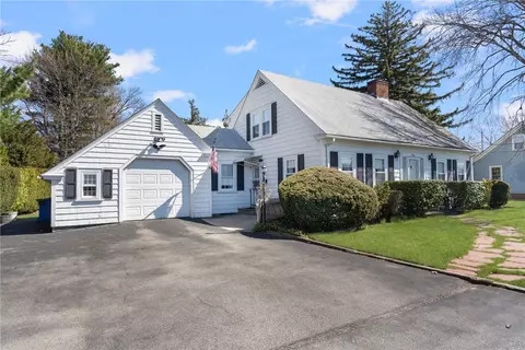 865 Main Ave, Warwick, RI 02886 photo 2