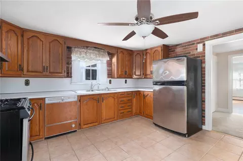 865 Main Ave, Warwick, RI 02886 photo 15