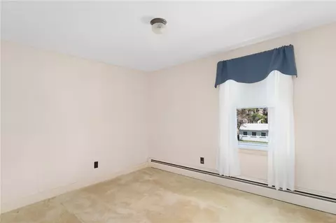 865 Main Ave, Warwick, RI 02886 photo 27