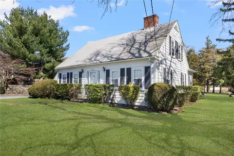865 Main Ave, Warwick, RI 02886 photo 3