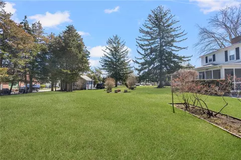 865 Main Ave, Warwick, RI 02886 photo 37