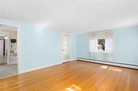 865 Main Ave, Warwick, RI 02886 photo 8