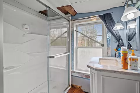 Bath - 20 Echo Rd, Glocester, RI 02814 photo 2 of 2