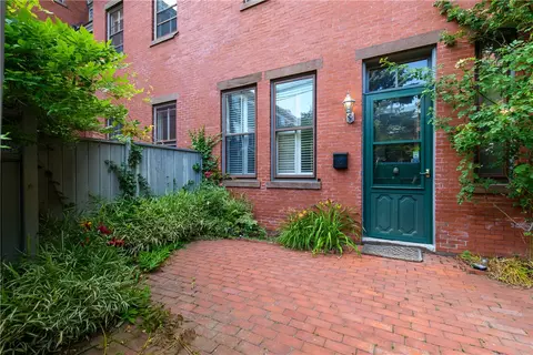 147 Benefit St #A, Providence, RI 02903