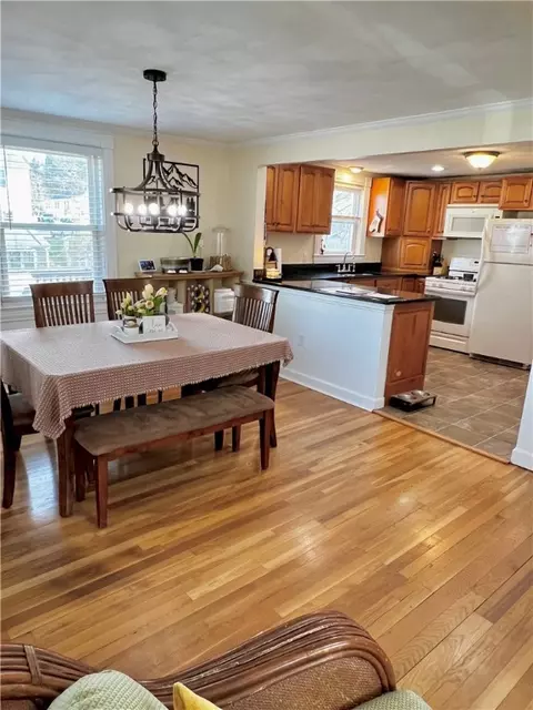 111 Mcgirr St, Cumberland, RI 02864