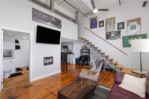 1117 Douglas Ave #504, North Providence, RI 02904