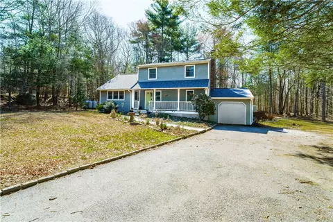 39 Tug Hollow Rd, Richmond, RI 02892