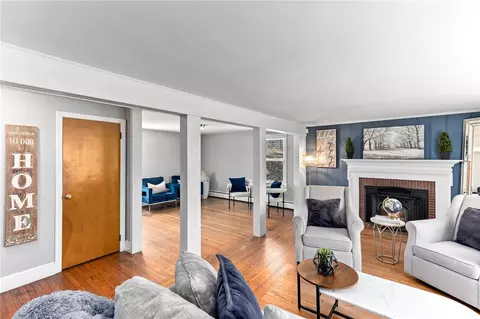 Living - 749 Commonwealth Ave, Warwick, RI 02886 photo 1 of 2
