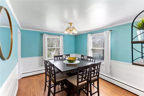 Dining - 749 Commonwealth Ave, Warwick, RI 02886 photo 1 of 5