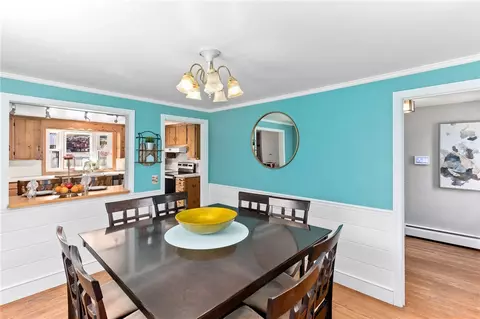 Dining - 749 Commonwealth Ave, Warwick, RI 02886 photo 2 of 5