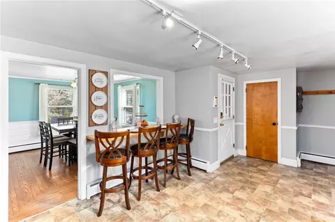 Dining - 749 Commonwealth Ave, Warwick, RI 02886 photo 5 of 5
