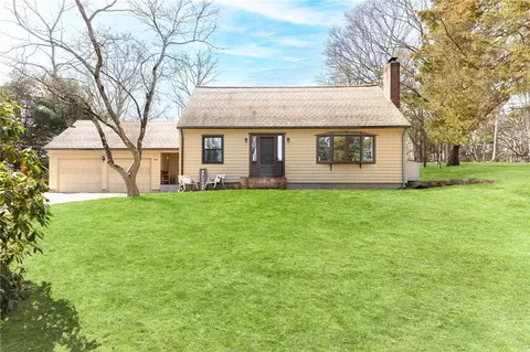 Exterior - 749 Commonwealth Ave, Warwick, RI 02886 photo 4 of 8